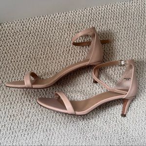 Banana Republic kitten heel sandals